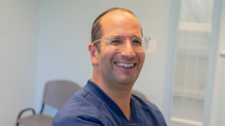 Dr Aaron