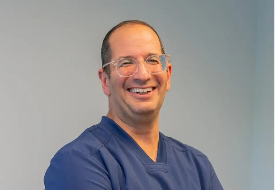 Dr. Aaron Benjamin